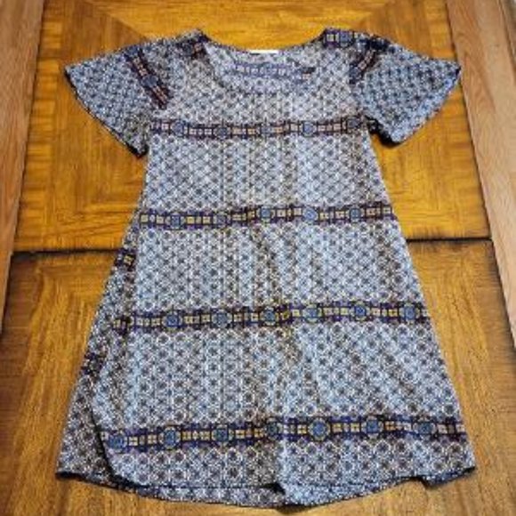 Carmela Dresses & Skirts - Carmela Tie Back Shift Dress